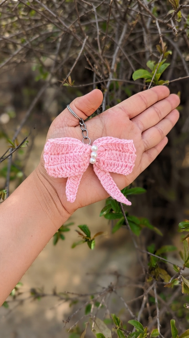 crochet-Bowkeychain